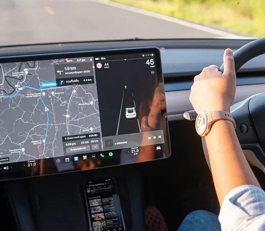 Infotainment system updated on a customer car in Abu Dhabi